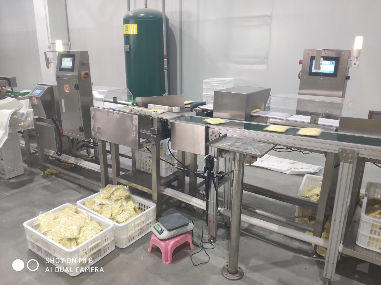 Advantages of Using a Metal Detector in food industry DONGGUAN VIKING